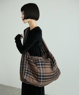 【kokyo(コキヨ)】 RECTANGULO PUFF BAG XL